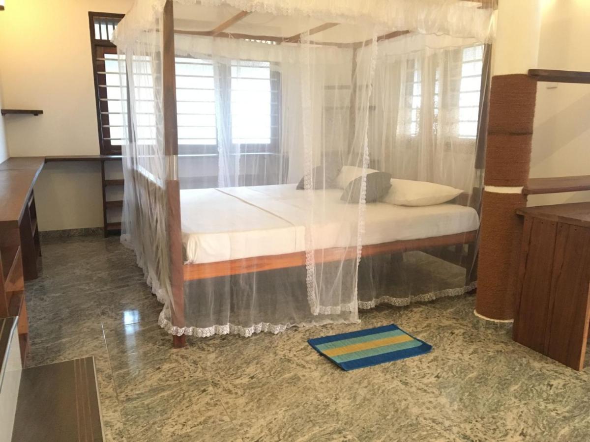 Rock House Hotel Unawatuna Bagian luar foto