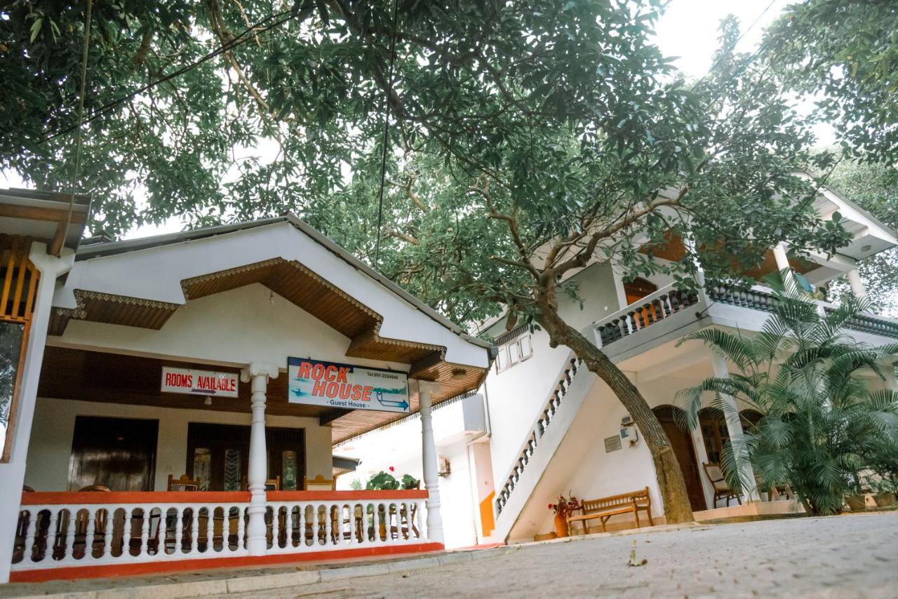 Rock House Hotel Unawatuna Bagian luar foto